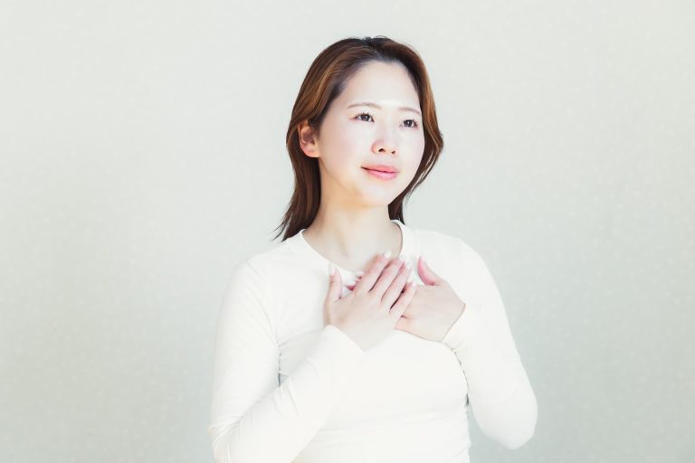 人生の節目で迷ったときの占いの選び方｜相談方法と悩みに合う占術を解説